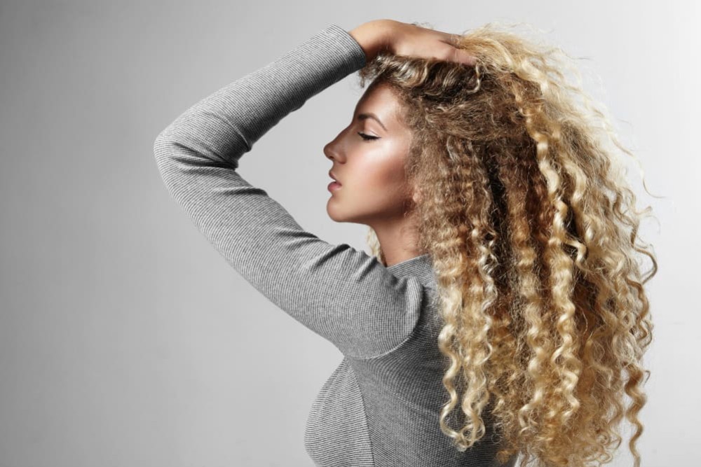 Usa una de estas mascarillas y recuperarás el brillo y la hidratación en tu pelo