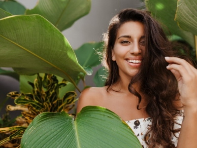 Cuida el planeta y tu pelo: la guía eco-friendly para una melena deslumbrante